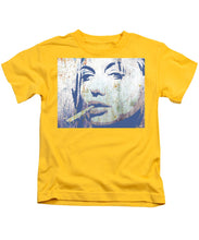 Silver Screen Angelina Jolie Smoking - Kids T-Shirt