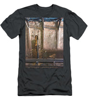 Approaching The Station - Men's T-Shirt (Athletic Fit)