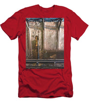Approaching The Station - Men's T-Shirt (Athletic Fit)