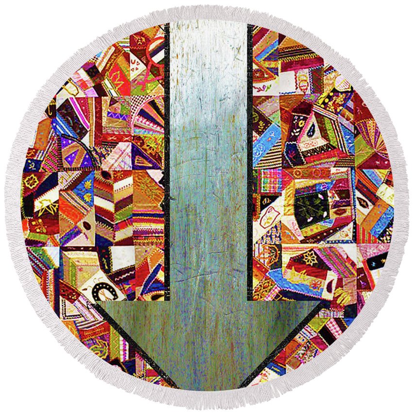 Closely 5 - Round Beach Towel