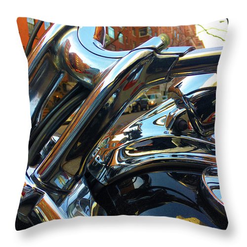 Photo Cold Chrome New York - Throw Pillow