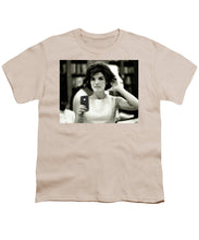 Jacky Kennedy Takes A Selfie Small Version - Youth T-Shirt
