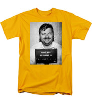 John Wayne Gacy Mug Shot 1980 Black And White - Men's T-Shirt  (Regular Fit)