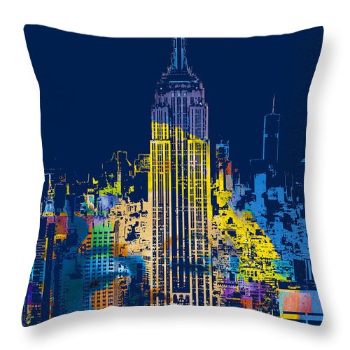 Marilyn Monroe New York City 2 - Throw Pillow