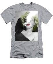Marilyn Monroe Smokes - Men's T-Shirt (Athletic Fit)