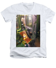 Photo On The New York City Subway - Men's V-Neck T-Shirt