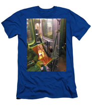 Photo On The New York City Subway - Men's T-Shirt (Athletic Fit)