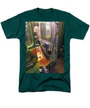 Photo On The New York City Subway - Men's T-Shirt  (Regular Fit)