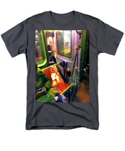 Painting On The New York City Subway - Men's T-Shirt  (Regular Fit)