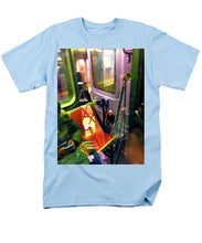 Painting On The New York City Subway - Men's T-Shirt  (Regular Fit)