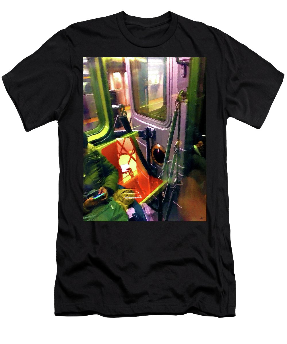 Painting On The New York City Subway - Men's T-Shirt (Athletic Fit)