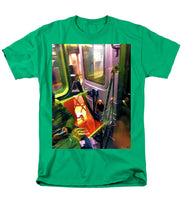 Painting On The New York City Subway - Men's T-Shirt  (Regular Fit)