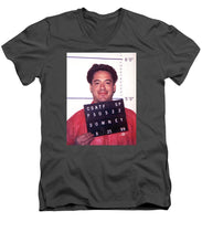 Robert Downey Jr Mug Shot 1999 Color - Men's V-Neck T-Shirt