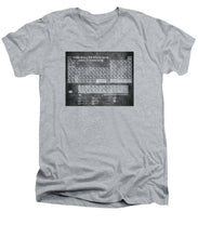 Tableau Periodiques Periodic Table Of The Elements Vintage Chart Silver - Men's V-Neck T-Shirt